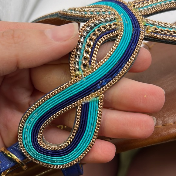 CL By Laundry Nida Sandals Thongs Shoes Peacock Braided Blue Gold Womens 7.5 - Picture 10 of 15